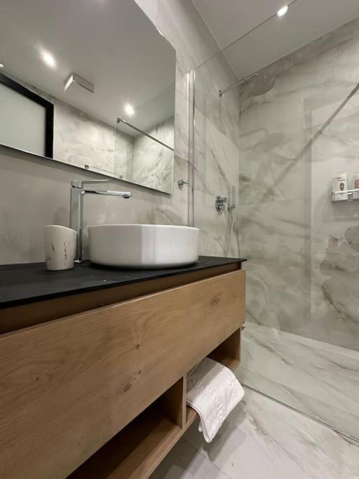 Elegant Studio - Tirana City Center Экстерьер фото